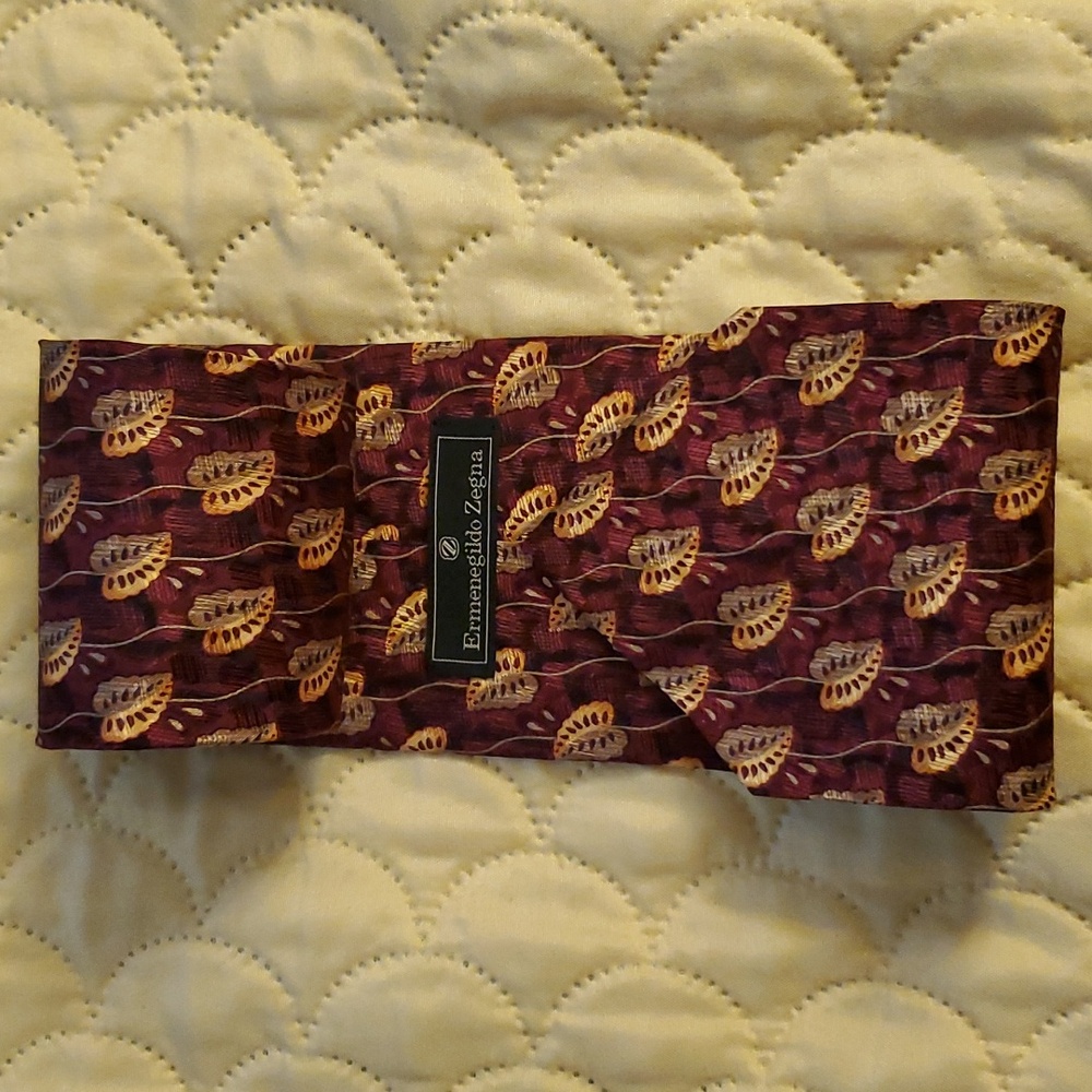 Necktie - Picture 2 of 3